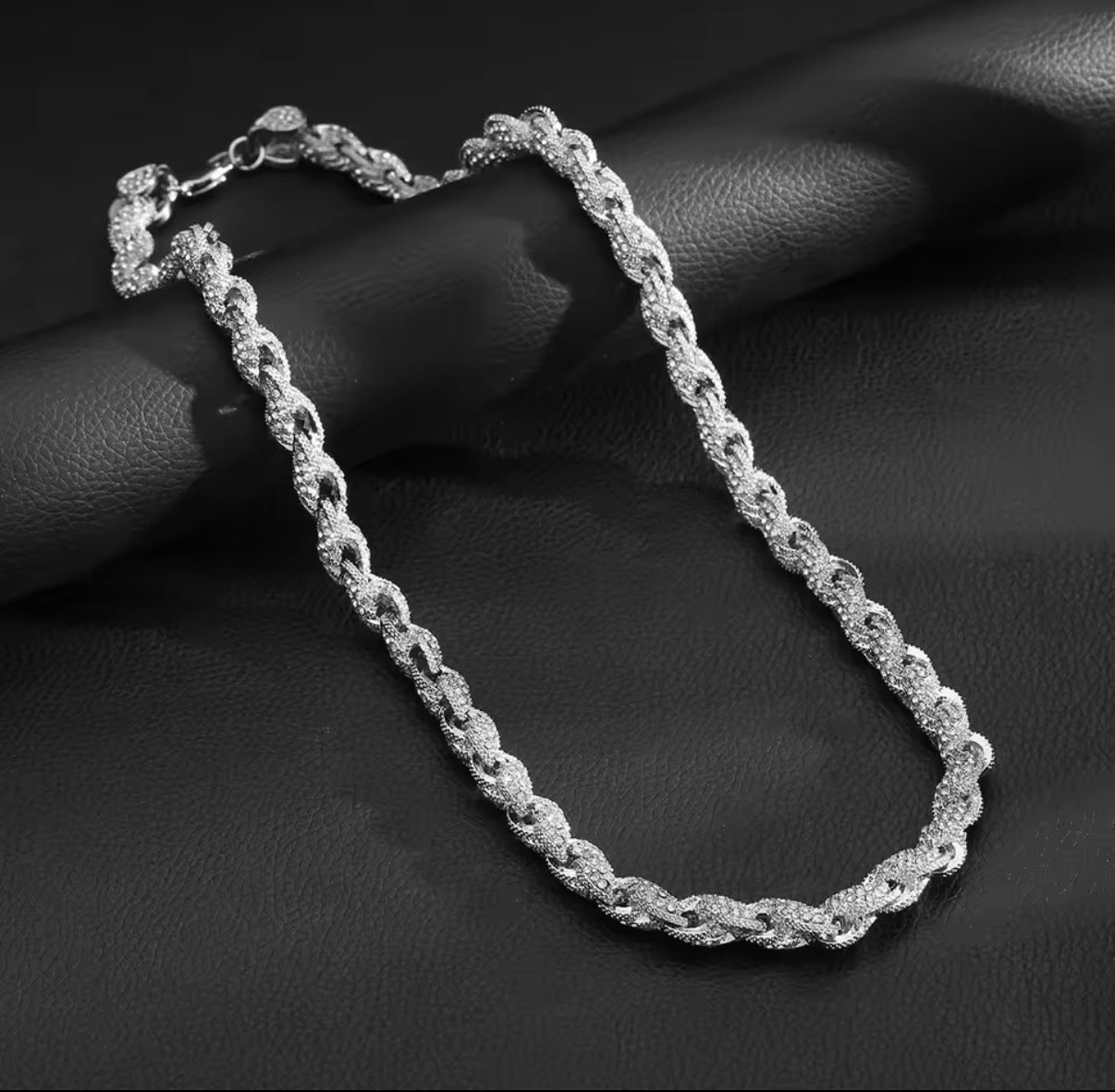 TWYRA – Catena a torsione ghiacciata