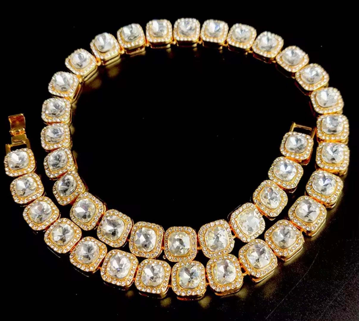 VORTEXION – Collana con ciondolo Iced Halo