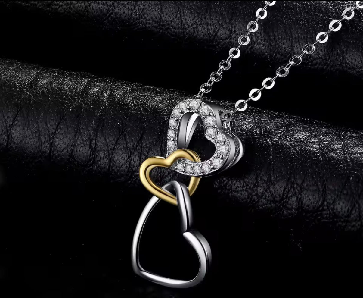 TRINOVA – Collana Triplo Cuore Armonia