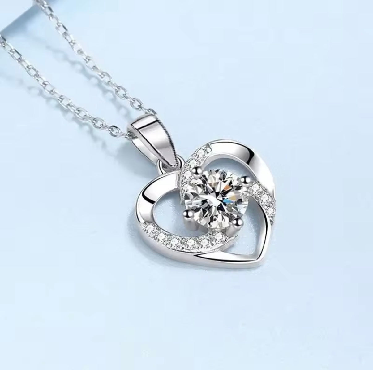 HEARTNOVA – Collana con nucleo in moissanite
