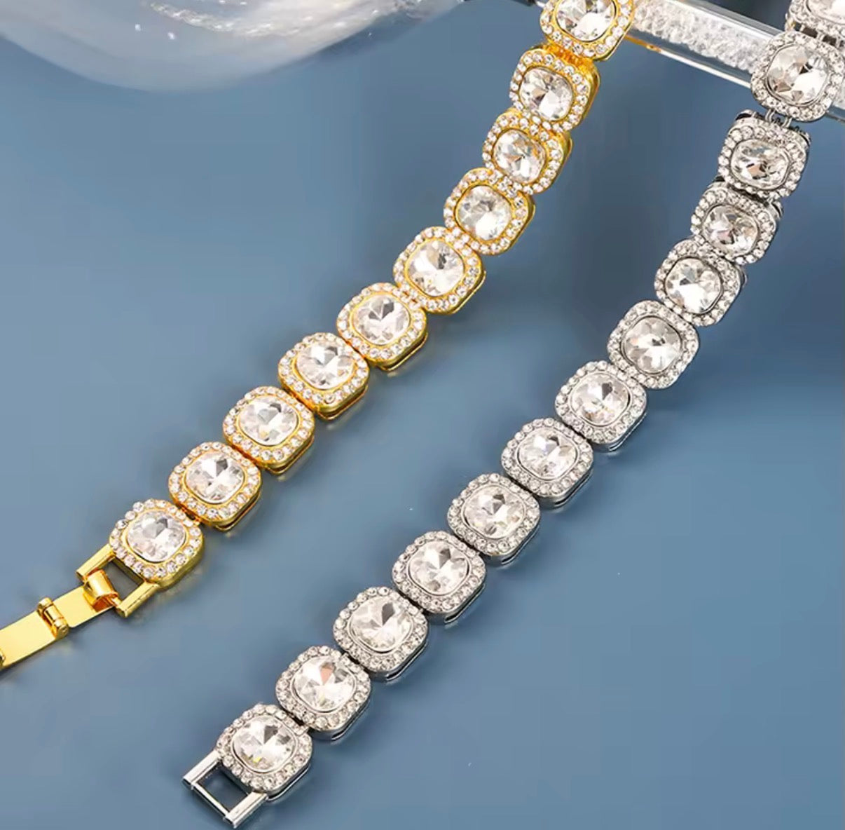 VORTEXION – Collana con ciondolo Iced Halo